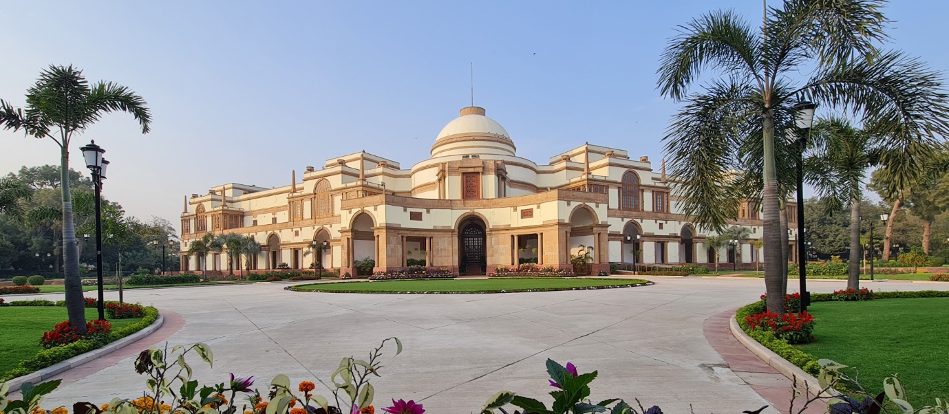 Inside The 170-Crore Home Of World's Richest Man Where Putin Is Being Hosted