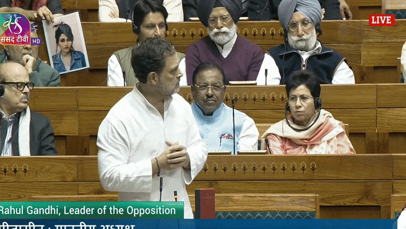 धमकी दोगे.. ऐसे सदन नहीं चलने दूंगा... राहुल के भाषण में लहराए ब्राजीली मॉडल के पोस्टर, बिरला को आया गुस्सा