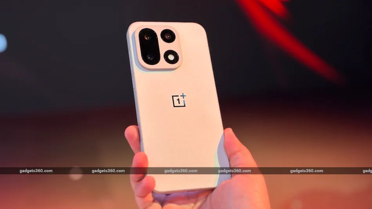 అంతేకాదు, భారీగా 9,000mAh బ్యాటరీ ఇవ్వనున్నట్లు ప్రచారం జరుగుతోంది.