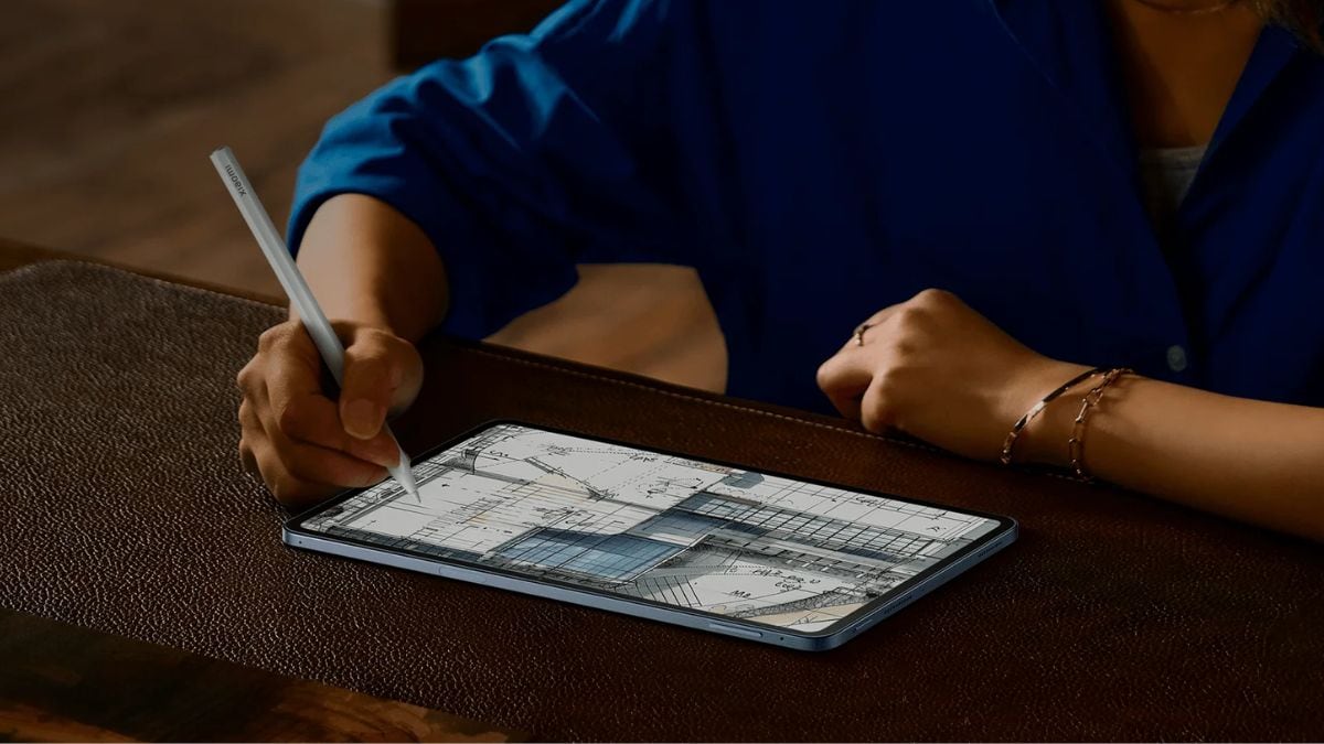 Slim and lightweight design makes it easy to carry anywhere.