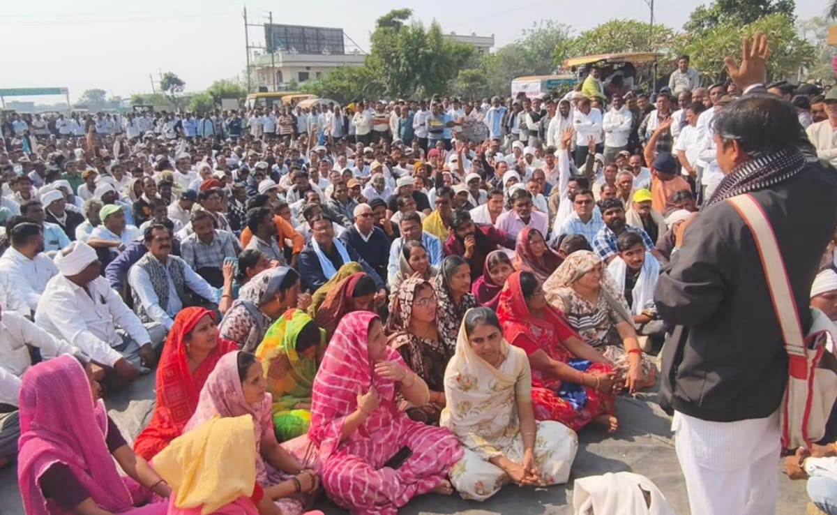 Madhya Pradesh Farmers' Day-Long Protest At Highway Over MSP Suspended