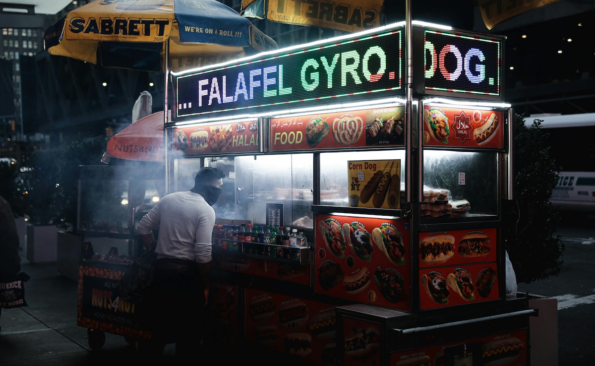 New York has food stalls all over the city