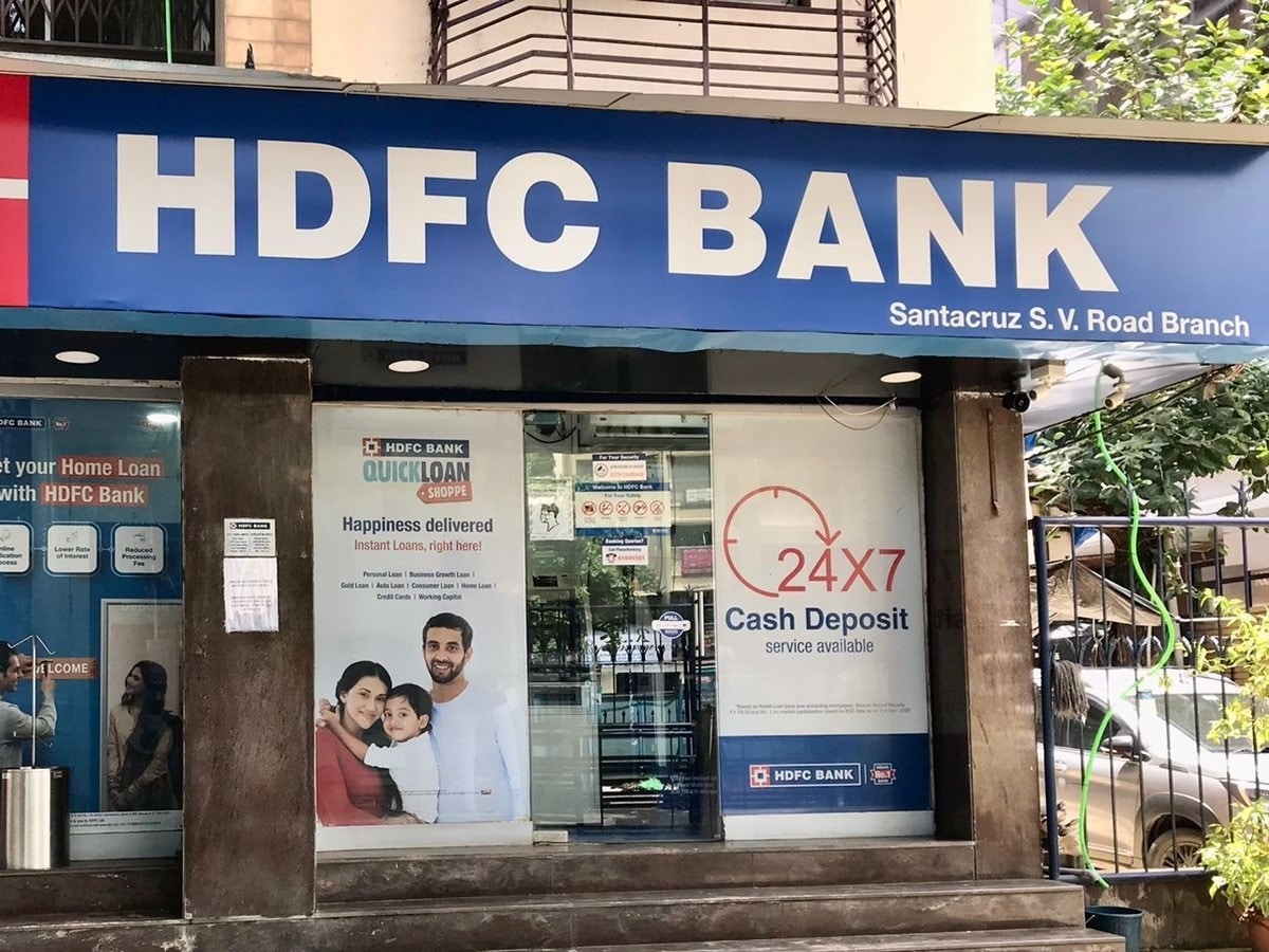 Bank Holiday Today: Are Banks Open Or Closed This Saturday, Oct. 19?