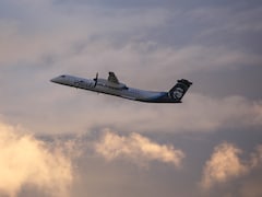 High On Mushrooms, Alaska Air Pilot Tries To Shut Off Plane Engines Mid-Air