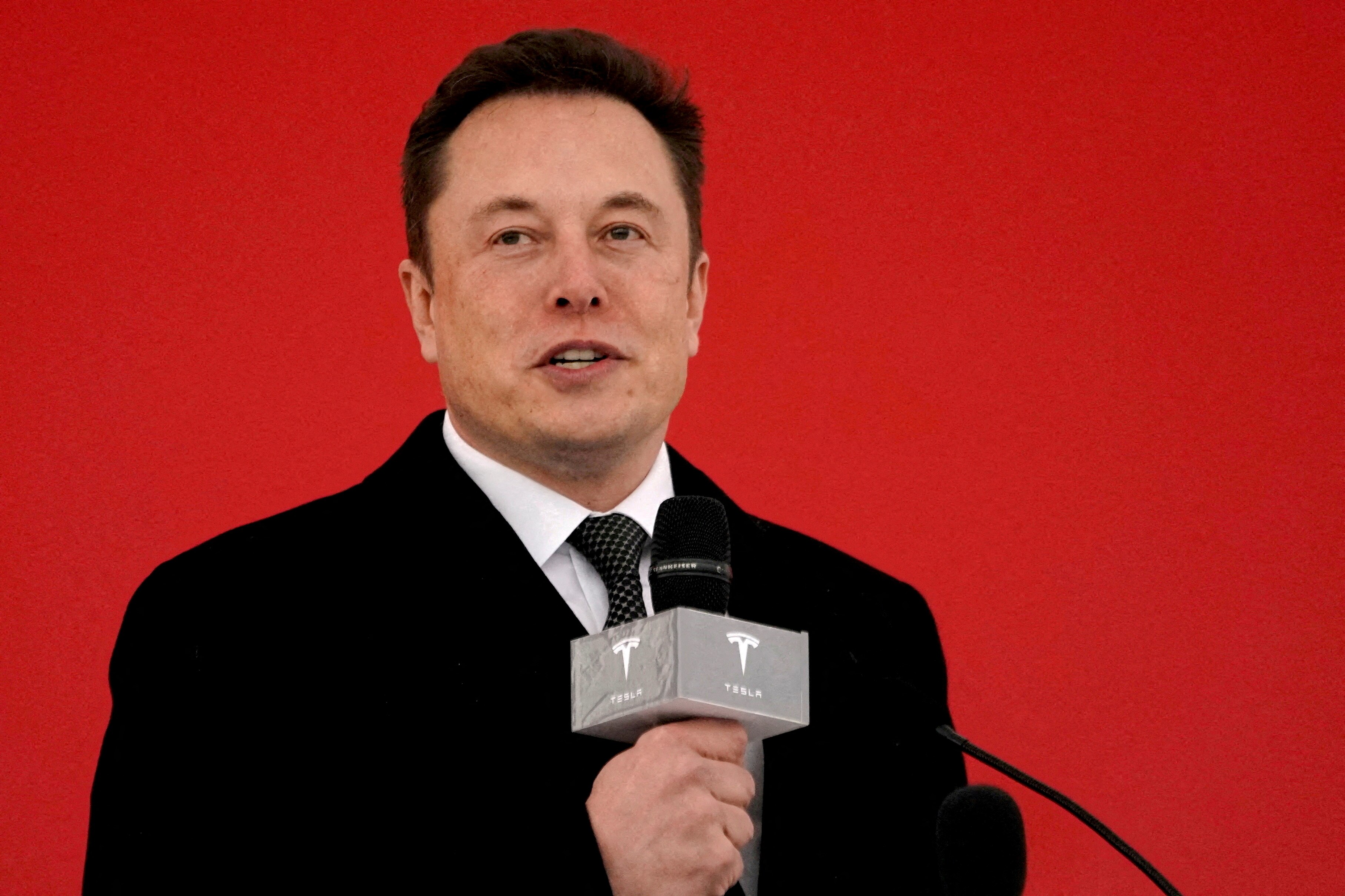 Musk Fathered Children With Neuralink Employee, Report Says