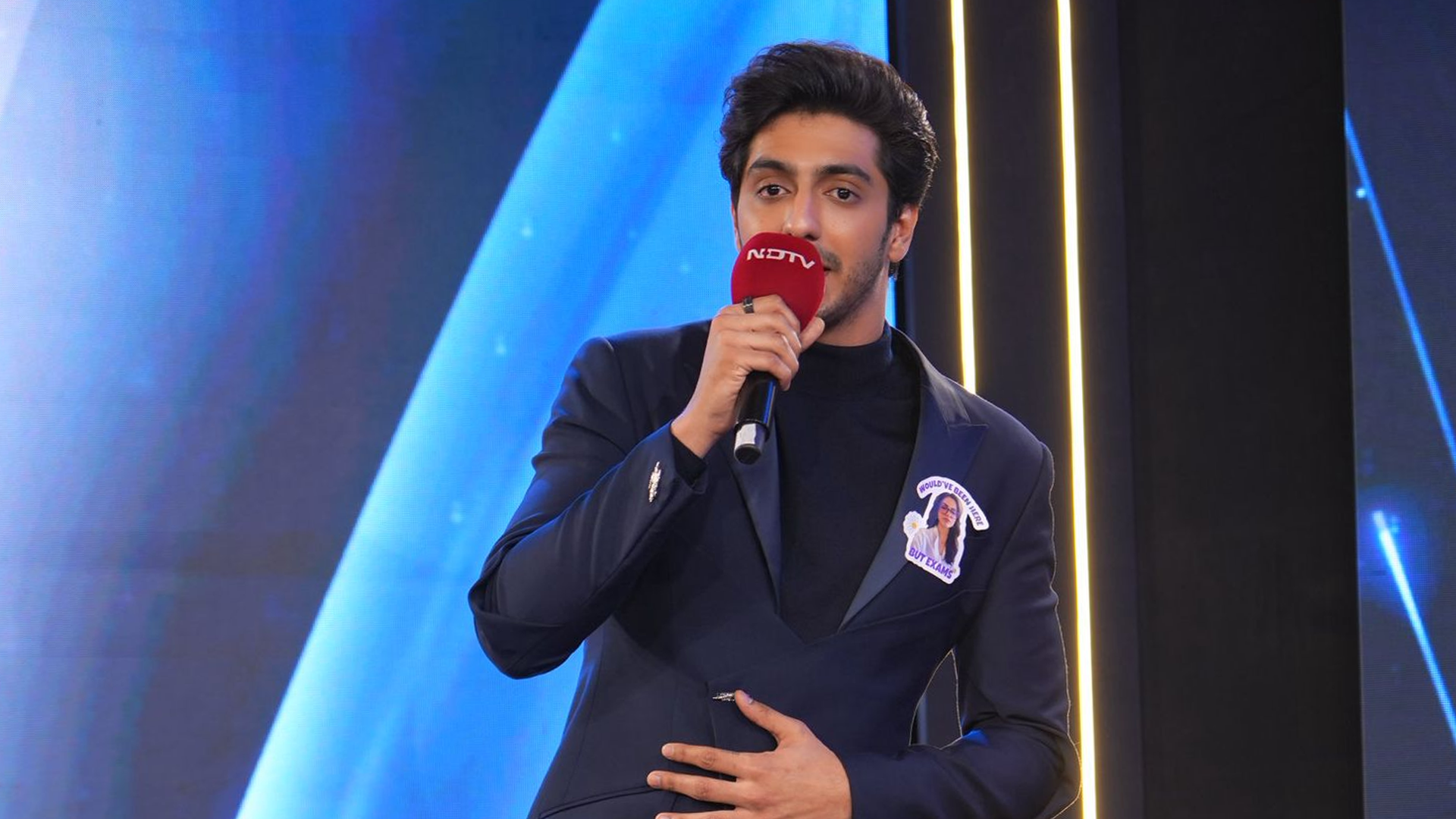 Ahaan Panday Recreates 'Saiyaara' Moment On NDTV