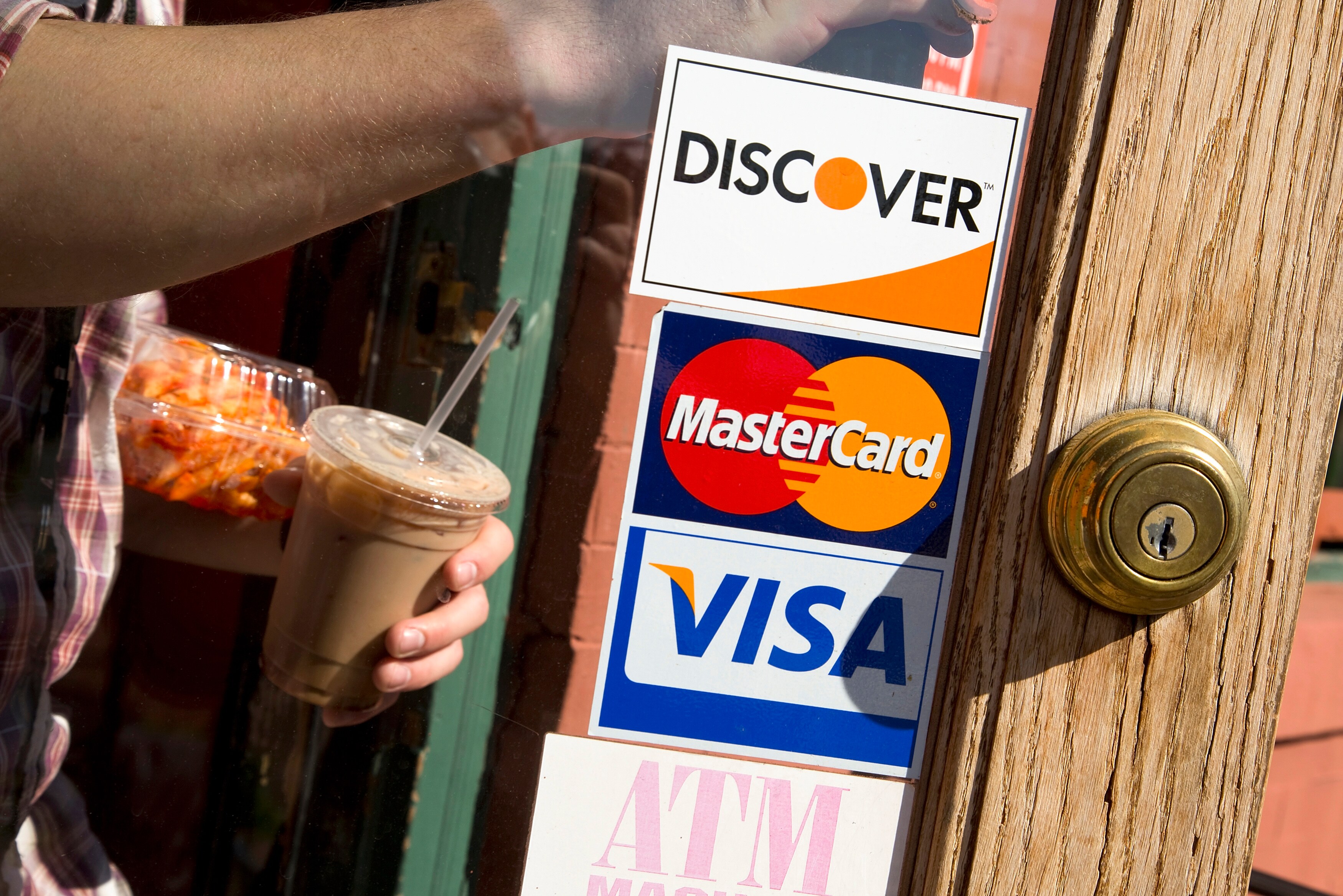 RBI Lifts Restrictions On Mastercard In India