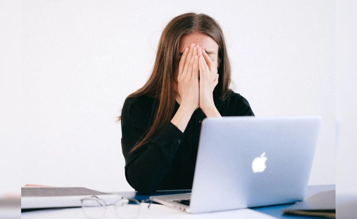 Spaanse vrouw ontslagen omdat ze 40 minuten te vroeg op kantoor kwam, baas noemt ‘instructies negeren’