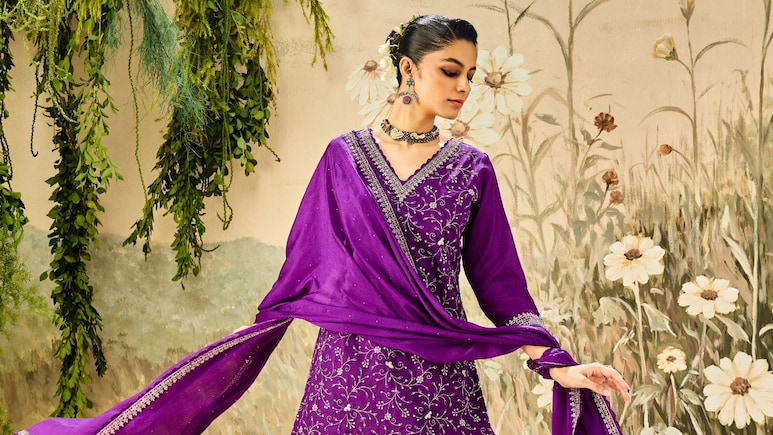 Myntra End of Reason Sale: Libas ने फिर किया कमाल, लाया है ऐसी कलेक्&zwj;शन कि छोड़ना हो रहा मुश्किल