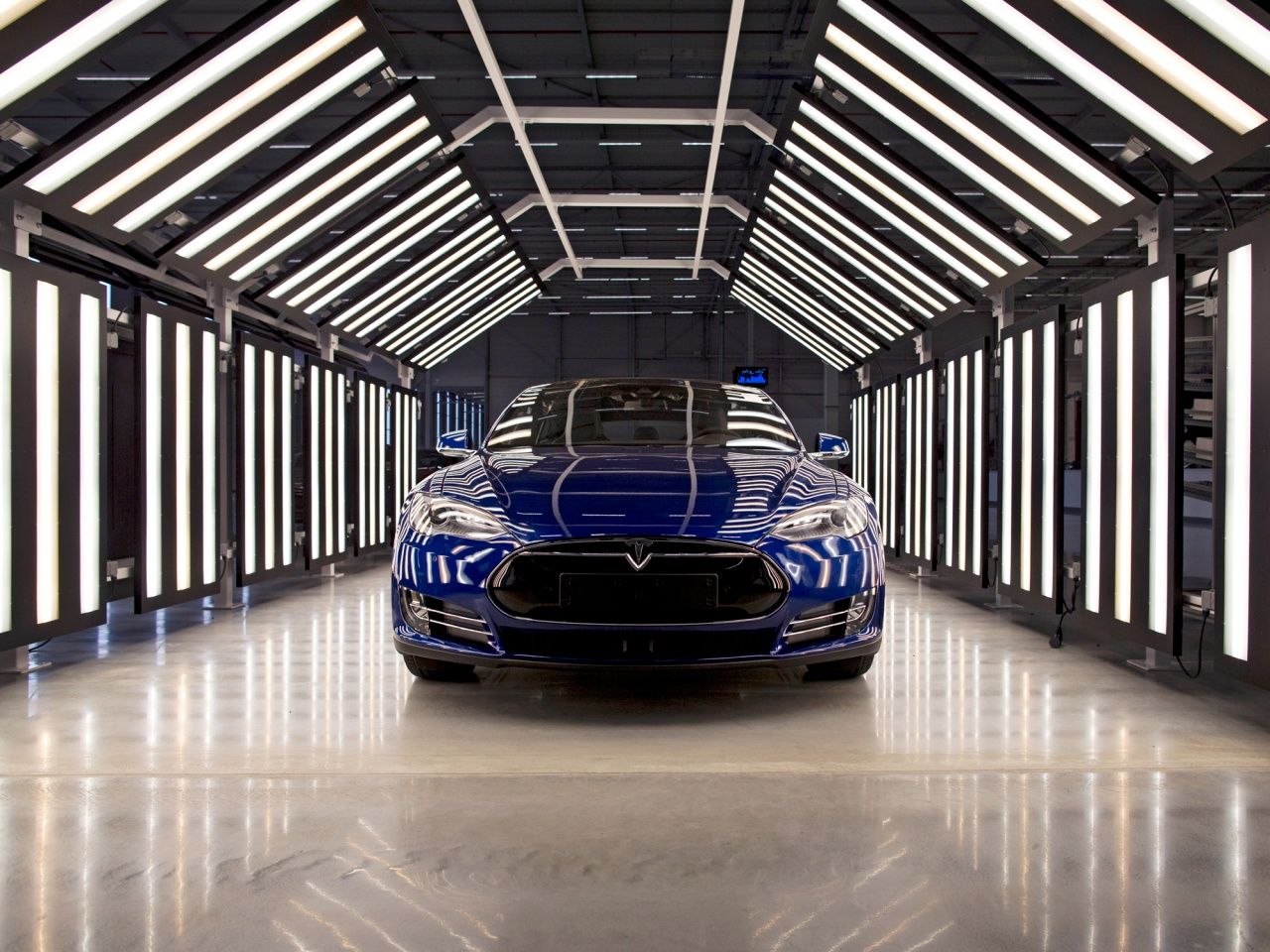 Tesla&nbsp;Autopilot&nbsp;Chief To Depart, Adding To Upheaval In Executive Ranks