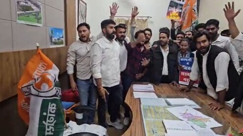 अजमेर के PWD विभाग पर भ्रष्टाचार का आरोप, युवा कांग्रेस ने किया जोरदार प्रदर्शन