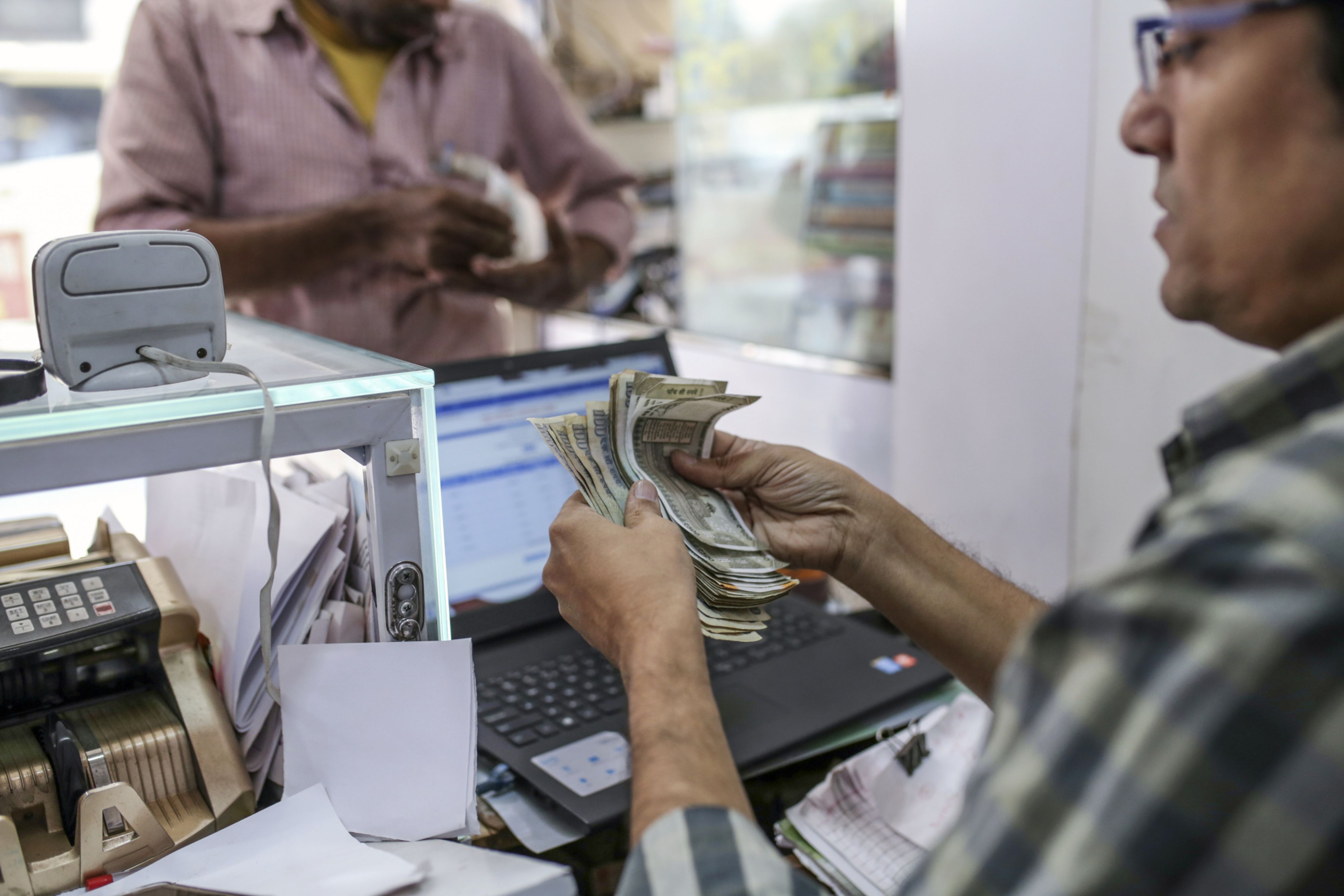 Household Financial Savings Improved In FY20, Shows RBI Data