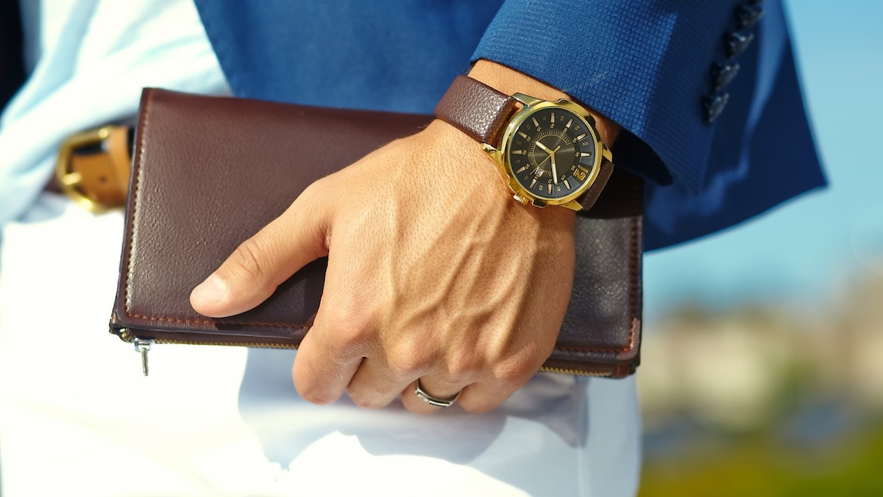 Get limited time offers on popular fashion brands from 4 PM to 6 PM On Myntra EORS Get limited time offers on popular fashion brands from 4 PM to 6 PM On Myntra EORS