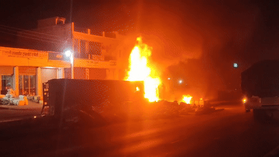 राजस्थान में टला बड़ा हादसा, पेट्रोल पंप से कुछ कदम पहले आग का गोला बना चावल से भरा ट्रक; मची अफरा-तफरी