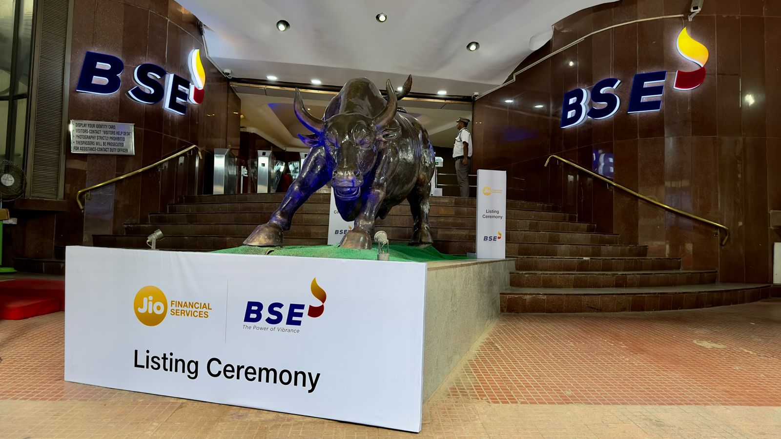 Jio Financial Services Disappoints On Debut, Ends At Lower Circuit