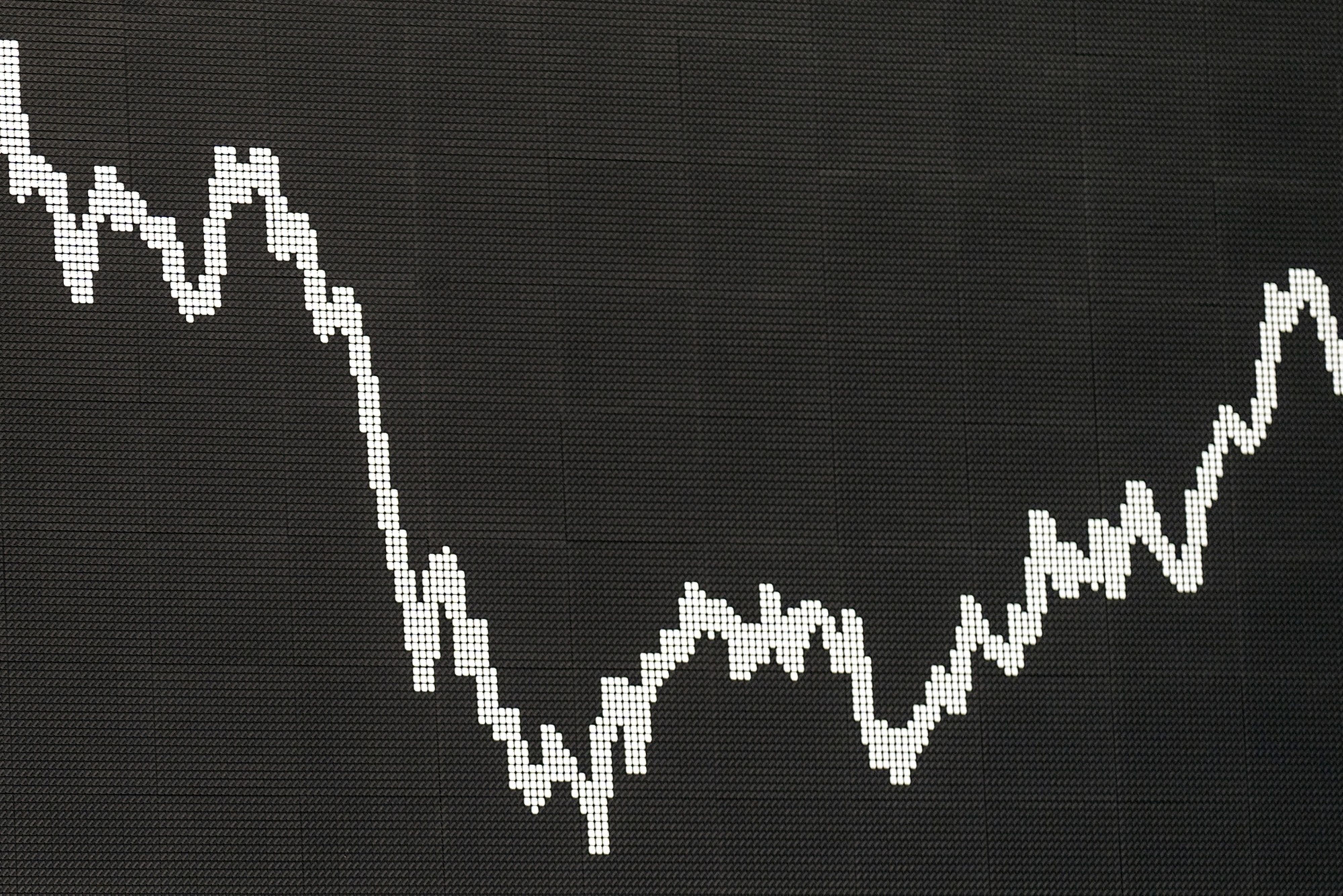 Sensex, Nifty Log Gains Aided By Auto, Power Stocks
