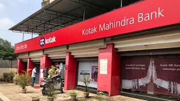 Kotak Mahindra Bank Q2 Updates: Deposits Up 23%, $5.78B Mobilised Via RBI's Strategic Swap Window