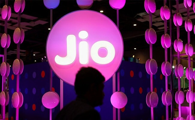 In Mega Push, Mukesh Ambani's Jio Promises "AI To Everyone, Everywhere"