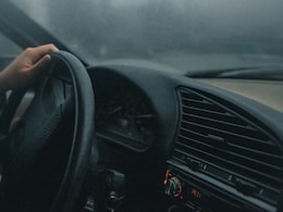 कोहरे में एक्सीडेंट से बचना है तो मान लें ये 7 जरूरी बातें