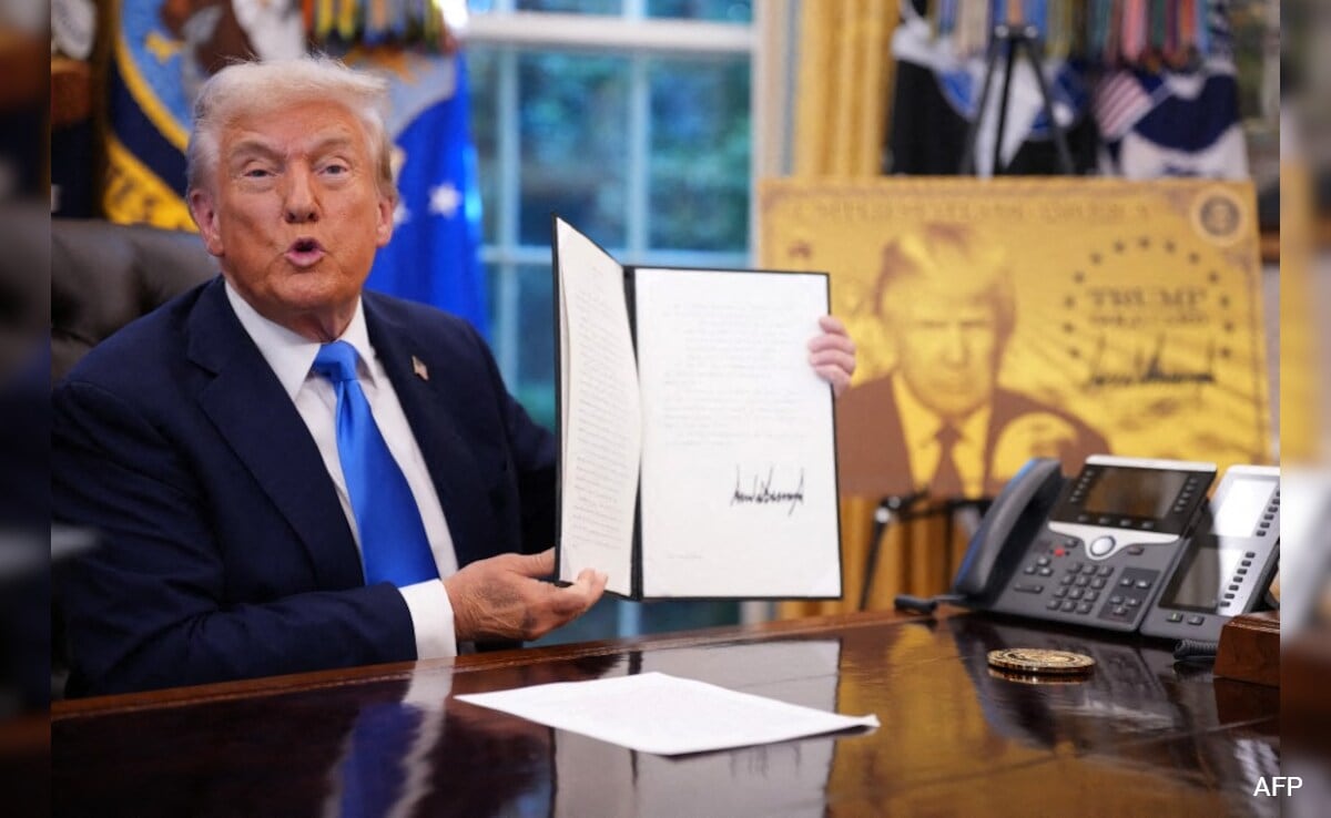 How Trump Plans To Retain Indian Students In US With His New Gold Card