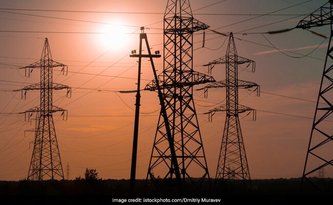 Power Output Falls Nearly 1% In August, Down For Sixth Month In A Row