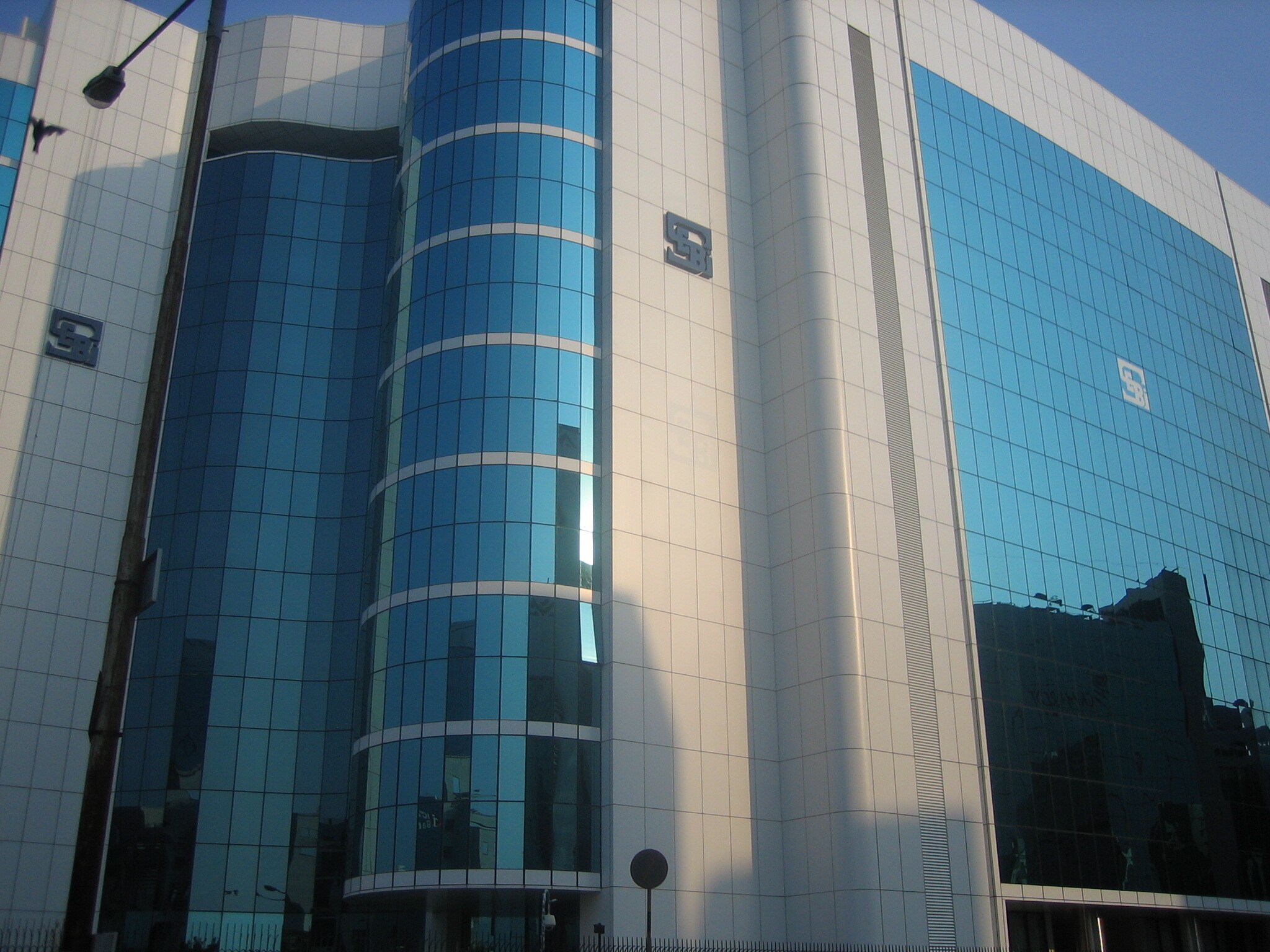 Insider Trading Case: PB Fintech CEO Yashish Dahiya Reaches Settlement With SEBI