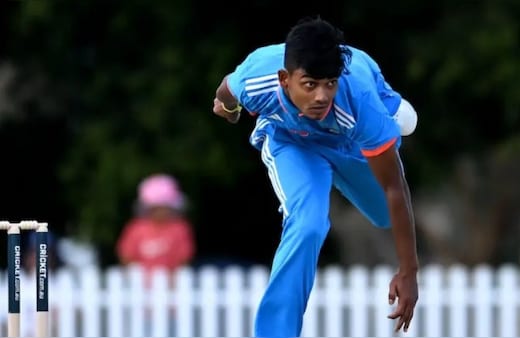 India vs Malaysia LIVE Score, U-19 Asia Cup 2025: मलेशिया की बैटिंग की हवा निकली, भारत का पहाड़ सा स्कोर