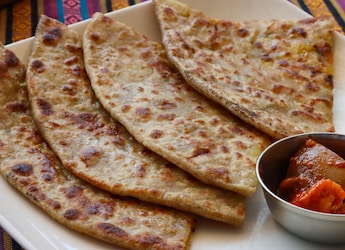 What Are Paani Wale Paranthe? A Tasty Recipe Made Without A Single Drop Of Oil