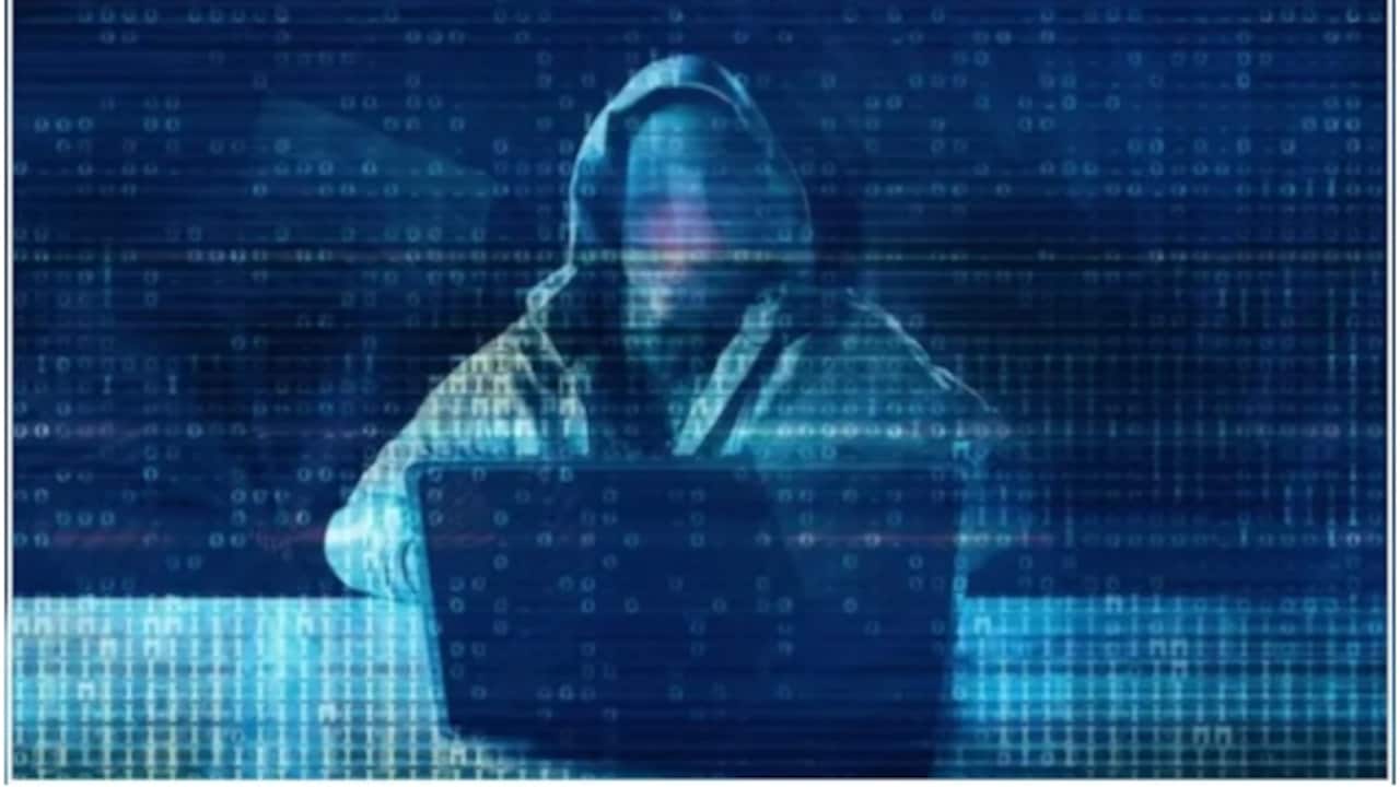 CBI अफसर बनकर बुजुर्ग से ठगे 7.70 लाख रुपये, 64 करोड़ का कमीशन दिलाने के नाम पर लगाया चूना