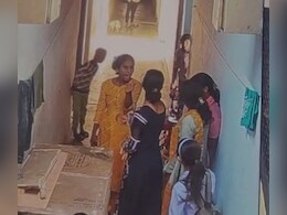 गाजियाबाद में बिल्ली को लेकर महिलाओं के बीच हो गया दंगल, जमकर मारपीट