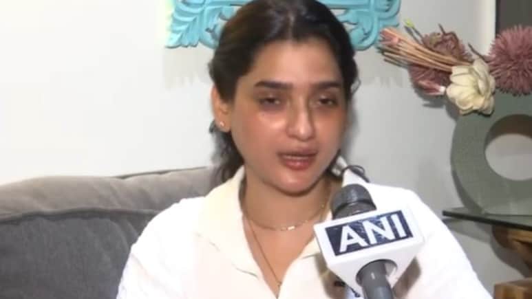 ममेरे भाई से जबरन शादी, फिर बार-बार रेप... डॉन हाजी मस्&zwj;तान की बेटी ने PM से लगाई मदद की गुहार