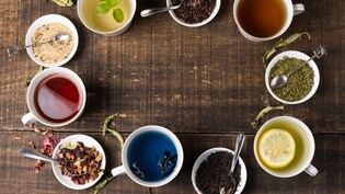 Herbal Vs Flower Tea: हर्बल चाय या फूलों से बनी चाय सेहत के लिए कौन सी ज्यादा फायदेमंद