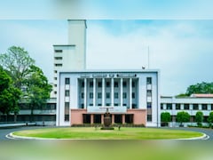 देशभर के IITs में कुल इतने छात्रों ने किया सुसाइड, पिछले पांच साल के आंकड़े आए सामने