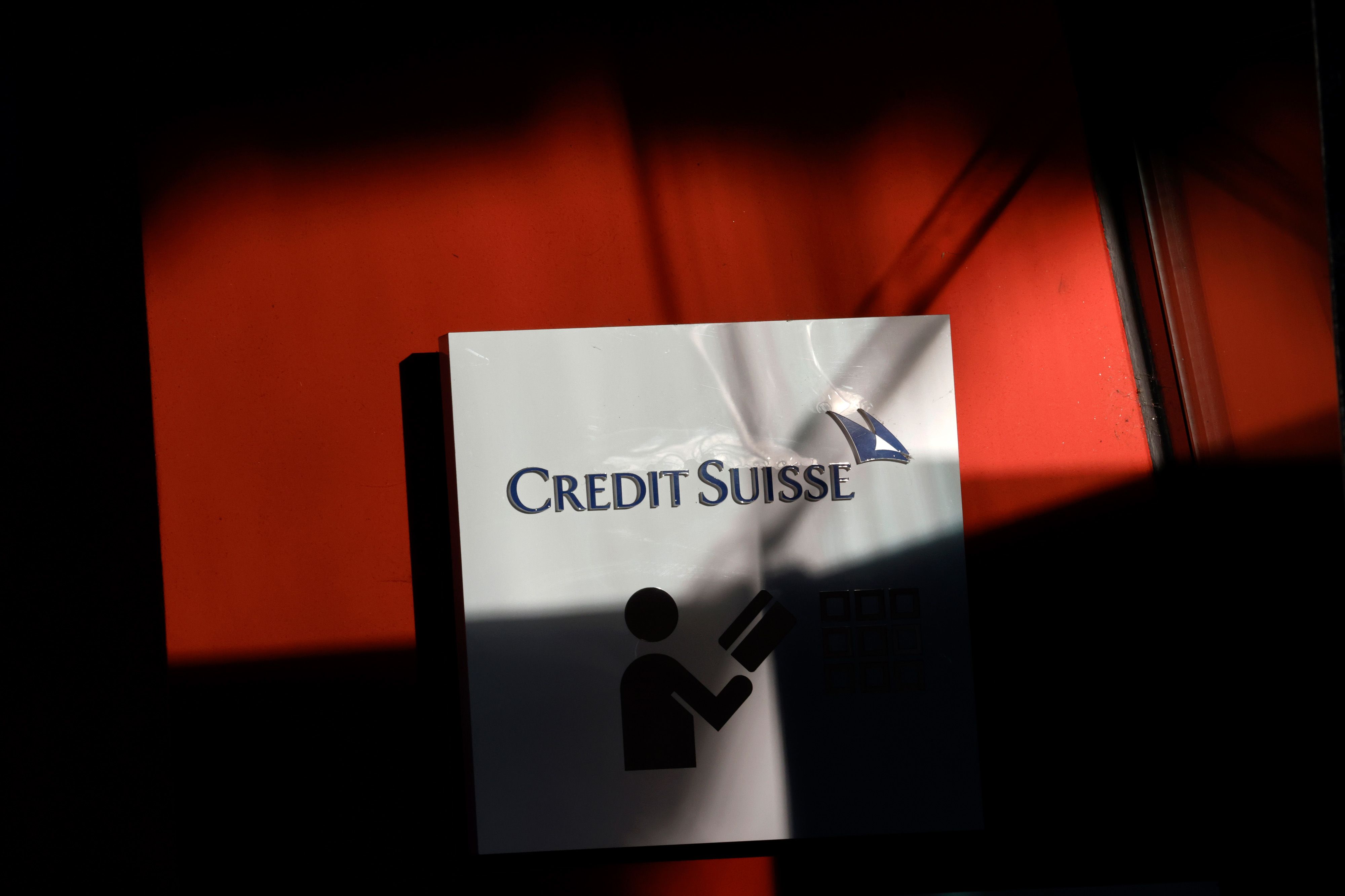 Credit Suisse, UBS Among Banks in DOJ Russia-Sanctions Probe