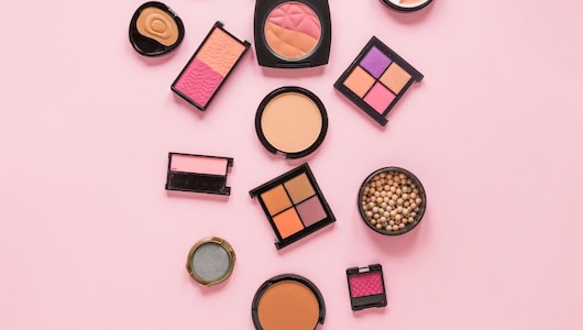 MAC Cosmetics  देंगे आपको ग्लोइंग स्किन, परफेक्ट बेस और वो लुक जो सबको आएगा पसंद