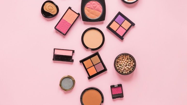 MAC Cosmetics  देंगे आपको ग्लोइंग स्किन, परफेक्ट बेस और वो लुक जो सबको आएगा पसंद