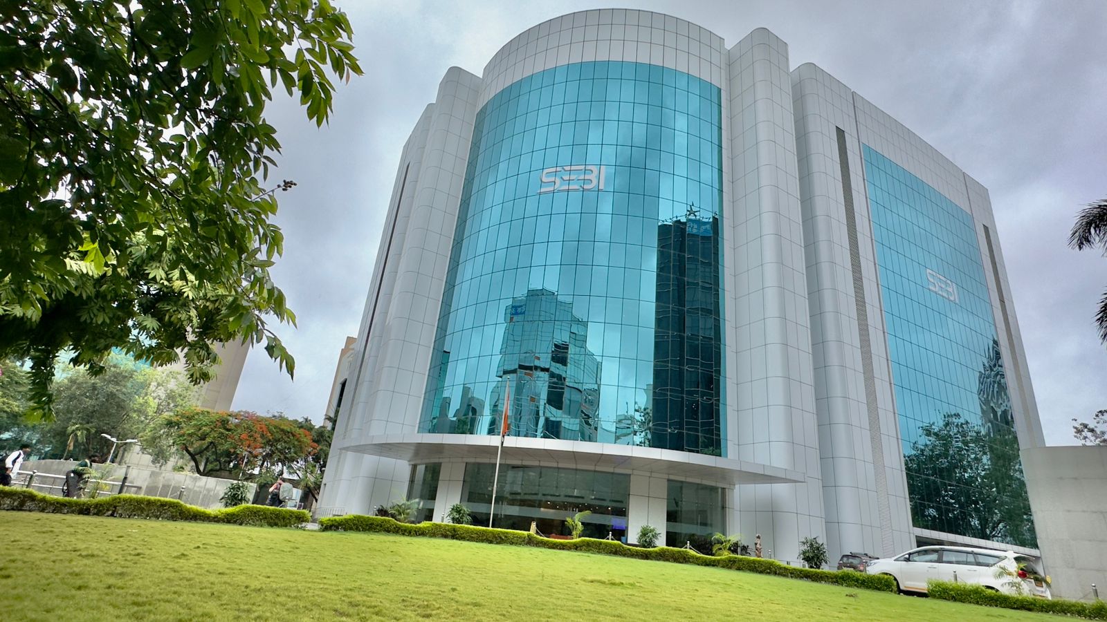 Goldman Sachs Pays Rs 26.44 Lakh To Settle FPI Guidelines Violation Case With SEBI