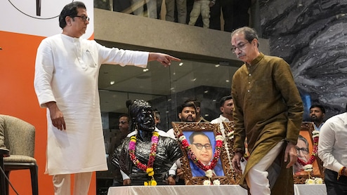 Raj-Uddhav Thackeray Alliance : ठाकरे बंधू एकत्र, पण काँग्रेसचे स्वबळ महायुतीच्या पथ्यावर !