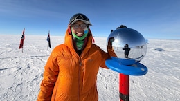 18-Year-Old Skis To South Pole In -30 Degrees Celsius, Sets National Record