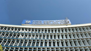 IRDAI Eyes 5-Year Glide Path To Cut EoM Caps To 20% For General Insurers, 12.5% For Life Insurers