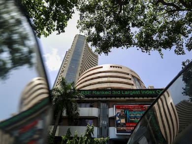 Stock Market Today: Sensex Gains For Fourth Session; Nifty Remains Flat; FPIs Turn Net Sellers