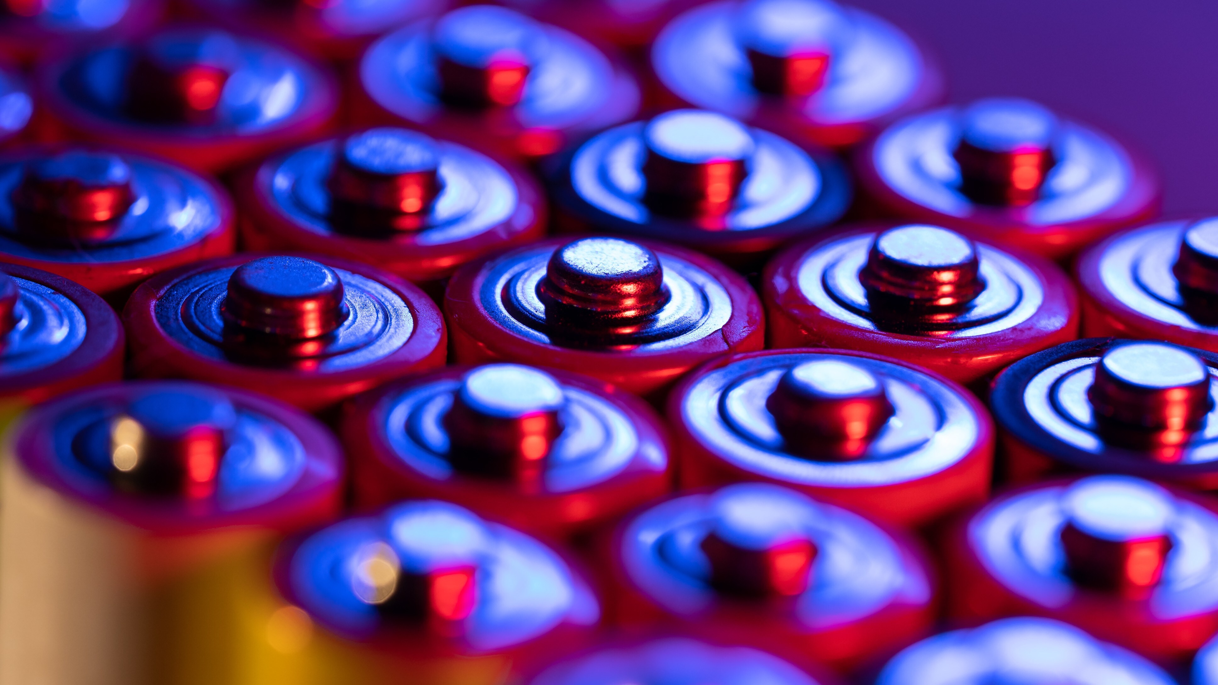 Mahanagar Gas To Form JV With US Battery Firm To Make Lithium-Ion Cells In India