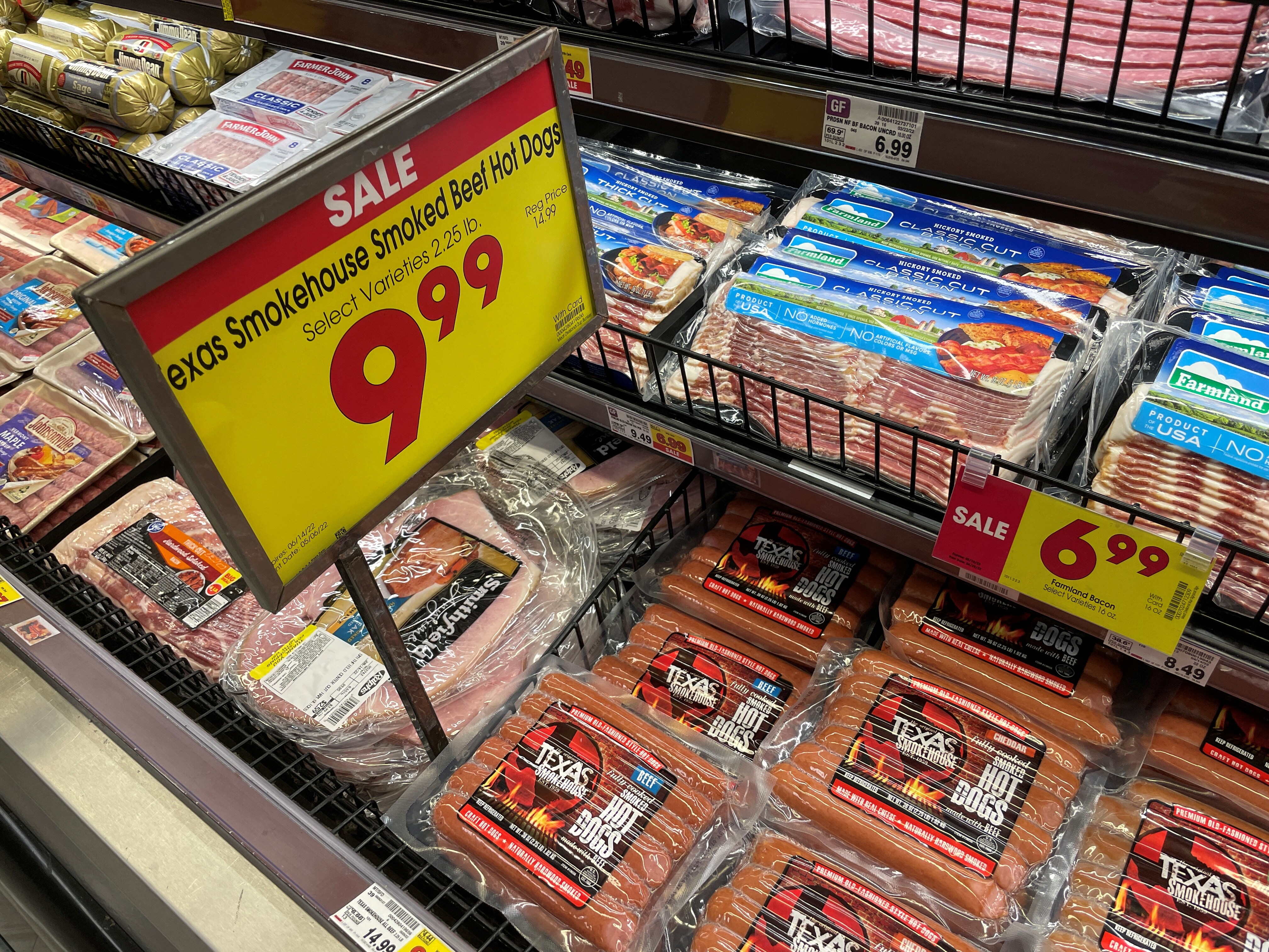 Why Peak Inflation Is Near, According to Experts Who Bet on Short-Lived Price Rises