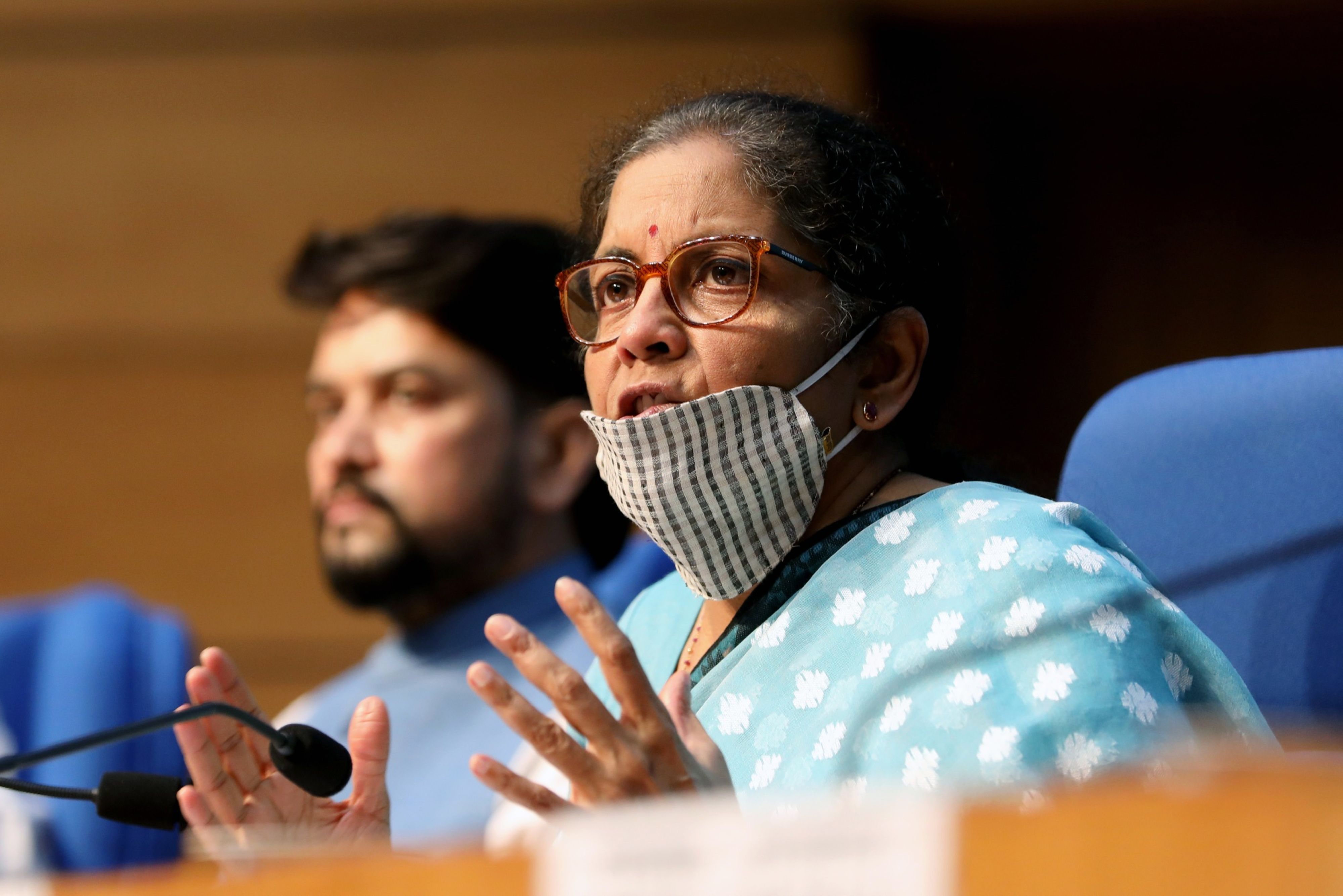 India Says Rising Covid-19 Cases, State Lockdowns Make Recovery Fragile