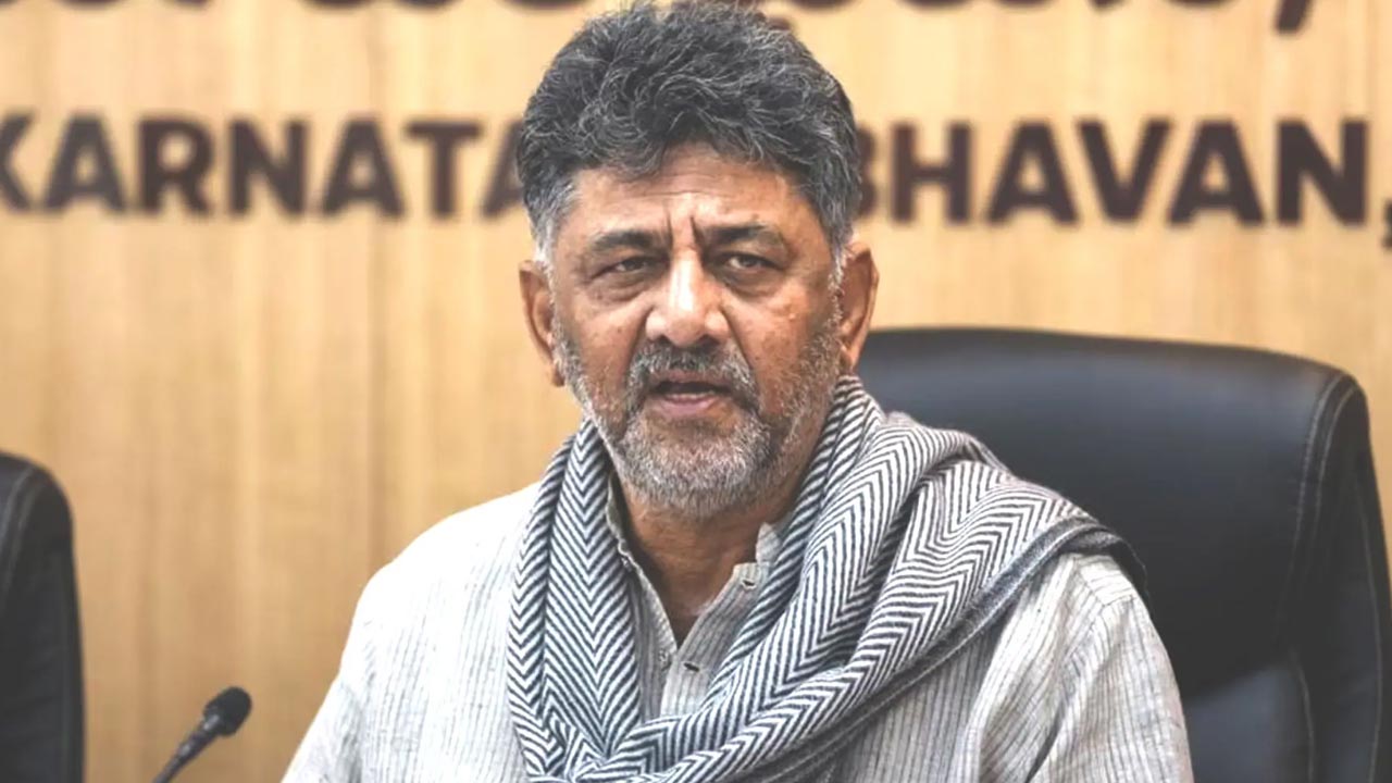 Delhi Police Issues Notice To DK Shivakumar In National Herald Case