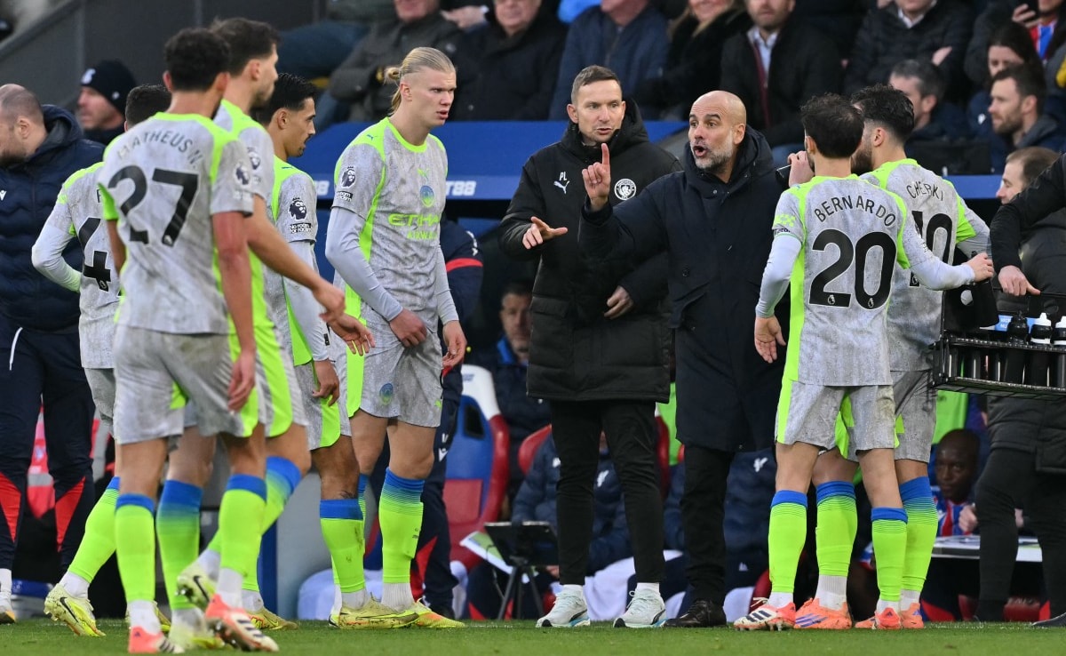 Manchester City Smash Crystal Palace To Fire Title Warning, Aston Villa Extend Streak