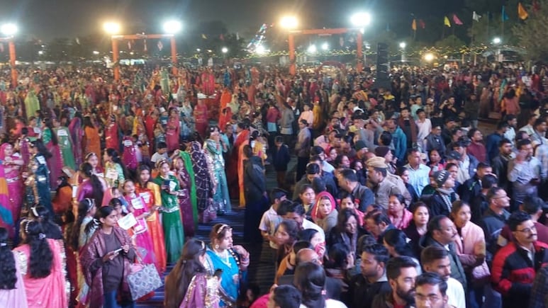 'घूमर' के नाम अनूठा वर्ल्ड रिकॉर्ड, चित्तौडगढ़ में एक साथ थिरके 15 हजार महिलाओं के कदम