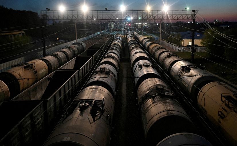 Oil Rebounds, Trades Above $100 After Tumbling On Recession Worries