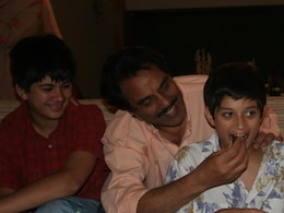 धर्मेंद्र की अपने पोतों के साथ तस्वीरें, गारंटी 5वीं कहीं नहीं देखी होगी