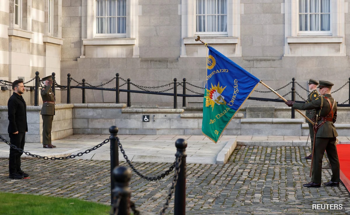 Drones Spotted Near Zelensky's Jet in Dublin
